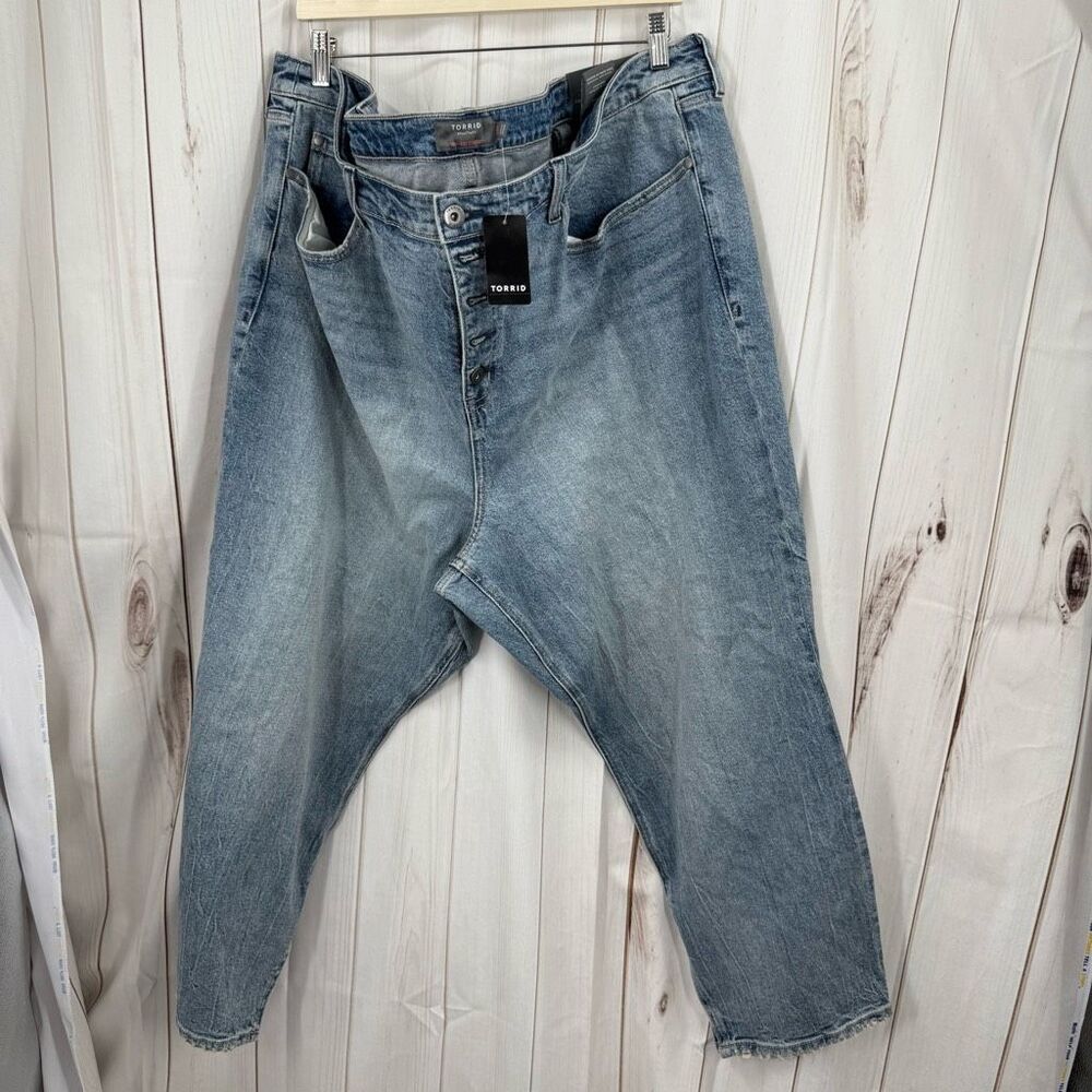 Torrid Women’s 26 High Rise Straight Jeans New Plus Size Button Fly